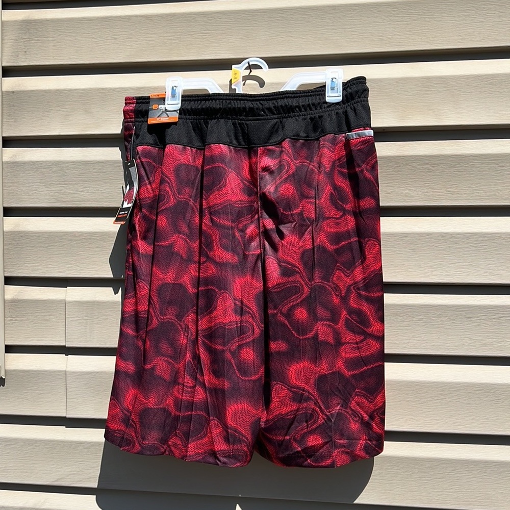 AND1 Athletic Red & Black shorts 🎈 Any3 for$25